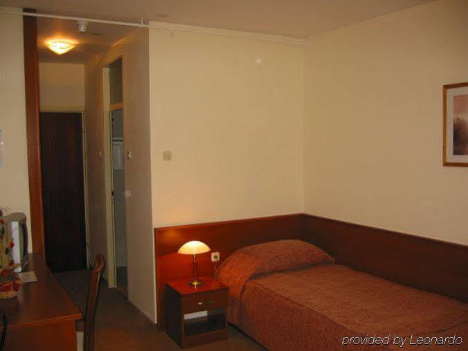 زغرب Hotel Porin الغرفة الصورة
