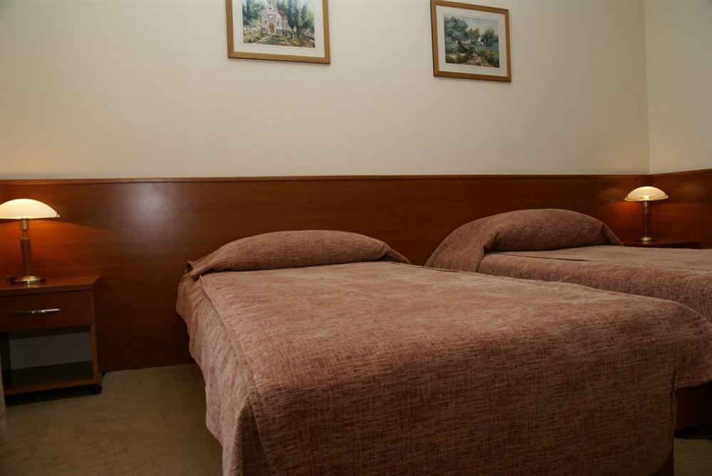 زغرب Hotel Porin الغرفة الصورة